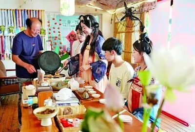 一直牛配资 荐读光明|不当“特种兵”，年轻人又喜欢慢旅行了？